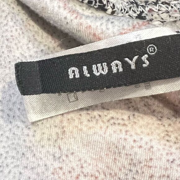 Always Fuzzy Velour Patterned Leggings Maroon Black Combo, Women’s Medium - Picture 7 of 10